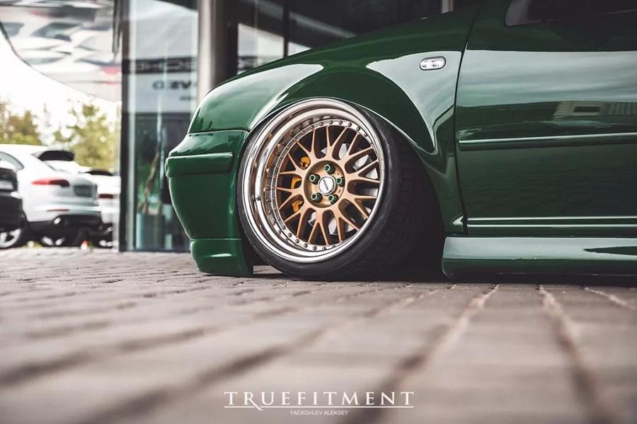 . Ja Festival Extreme VW Golf 4 tuning: with Bora front & camber style!