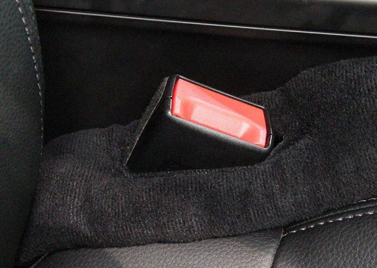 DecTer 2 Stück Autositz-Lückenfüller für Tesla Model3/Y/S/X Verhindern  Kleine Gegenstände in die Lücke Fallen Auto Innenraum Zubehör, red Style:  : Auto & Motorrad