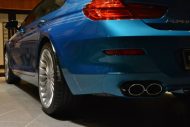 أزرق من الداخل، وأزرق من الخارج. سيارة BMW Alpina B6 Gran Coupe باللون الأزرق أتلانتس
