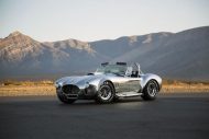 Shelby American 50th Anniversary 427 Cobra Limited 1 190x127