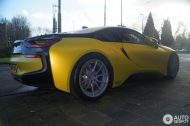 BMW I8, again in yellow and again by JDCustoms!