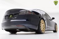 Rare Tesla Model S à l'écoute de T Sportline