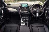 BMW M235i F23 Cabrio, Estorilblau und mit 326PS