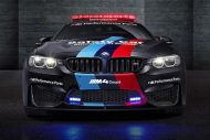 Everyone follows! BMW M4 MotoGP Safety Car