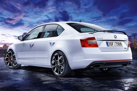 He has never been so faster! The new Skoda Octavia RS has 230PS