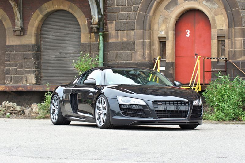 OK chip tuning with black Panther Audi R8 V10