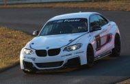 BMW North America prüft den Verkauf des M235i Racing