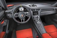 This is the new Porsche 911 GT3 RS