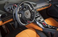 Lamborghini Huracan comes with rear-wheel drive!