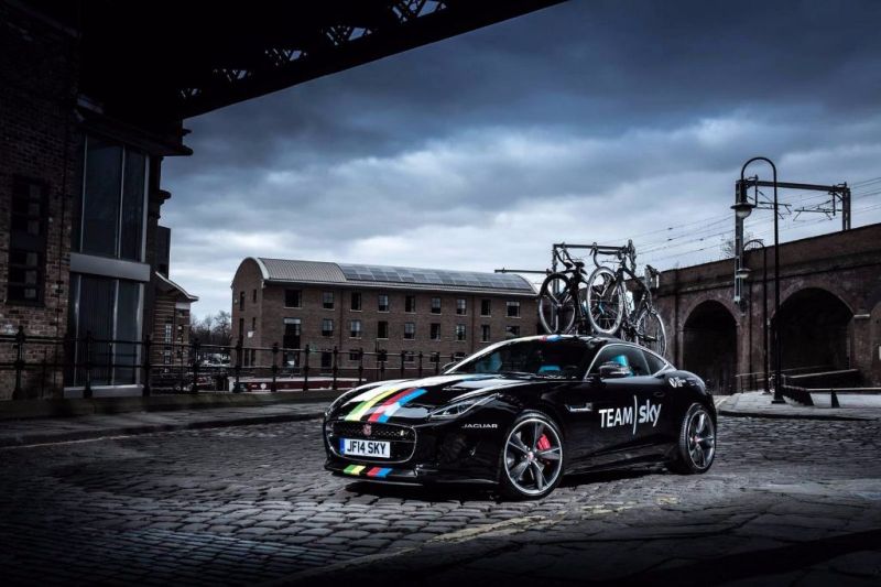 Noble compagnon! Jaguar F-Type de Team Sky pour 2015