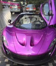 McLaren P1 extremely eye-catching in purple glossy
