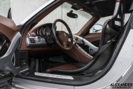 Porsche Carrera GT im Kakao braunem Interieur