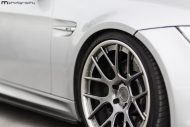 BMW E93 M3 w srebrnym metalicznym kolorze i ze stopami ADV.1 Wheels