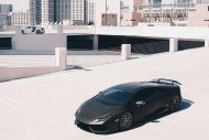 GMG Racing présente sa Lamborghini Huracan noir mat