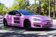 Accorder pour une bonne cause! Tesla rose modèle S du tuner TSportline