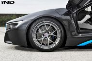 BMW i8 getunt von iND Distribution mit HRE Wheels