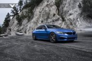 BMW 435i in Estoril Blau mit Vorsteiner Wheels in 20 Zoll