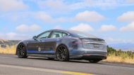Ottimizzazione delle prestazioni scollegata sul modello Tesla S