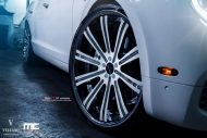 24 Zoll Vellano Forged Wheels auf dem Bentley flying Spur