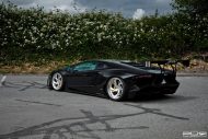 Mega FAT - Lamborghini Aventador brede carrosserie met PUR-wielen 21 inch