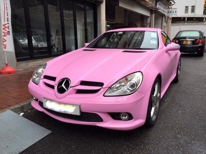 Impressiv Wrap &#8211; pinke Folierung für den Mercedes SLK AMG
