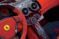 Komplettes Carbon-Kleid für den Ferrari Enzo