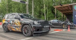 video dragerace 1 200 ps jeep gr 310x165 Video: Dragerace   1.200 PS Jeep Grand Cherokee SRT8 gegen Porsche 911 Turbo S