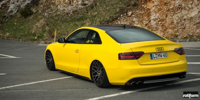 Extreme - Audi A5 in yellow with Airride and Rotiform BLQ