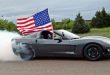 Vidéo: 900 PS Corvette C6 avec épuisement professionnel sous le signe du drapeau américain