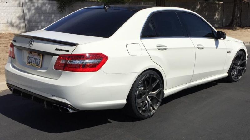 Mercedes E63 AMG with Zito Wheels type ZS05