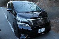 Toyota Vellfire with compressor conversion by HKS