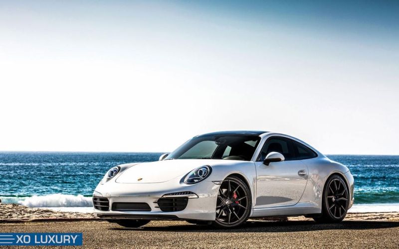 Weißer Porsche 911 auf 20 Zoll XO Luxury Wheels Verona