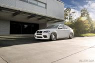 Estremamente profondo - BMW X6 M E71 con 22 pollici F410 AGW