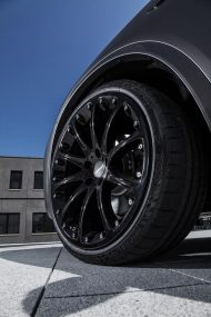 BMW X4 di Tuner Lightweight con ruote Hartge 21 pollici