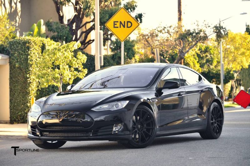 Celebrity Tesla Model S P85D tuned by TSportline