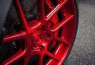 ADV.1 Wheels ADV5.0 DC in Rot auf der Corvette Z06 C7