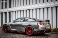 Chrome foil on the Nissan GT-R with Forgestar rims