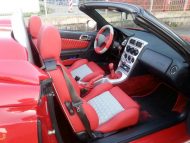Alfa Romeo-Spyder 3.0 V6 &#8211; volles Programm in Rot