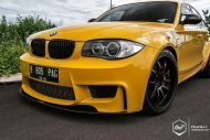 El amarillo del huevo - BMW 1M 5-puerta con motor N54