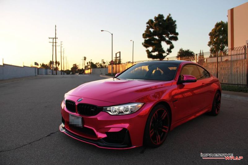 Pink Chrome BMW M4 Folierung Pink 1