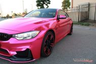 Pink Chrome BMW M4 folierung pink 11 190x127 Pink Bulle   Impressive Wrap foliert den BMW M4 F82