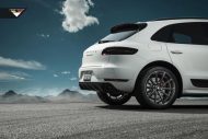 Porsche Macan auf schicken Vorsteiner V-200 Alufelgen