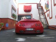 Alfa Romeo Spyder 3.0 V6 - pełny program w kolorze czerwonym