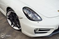 20 Zoll BC Forged Wheels am Porsche Cayman in Weiß