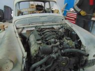 Dicker BMW V8 Motor im 1962er Skoda Octavia