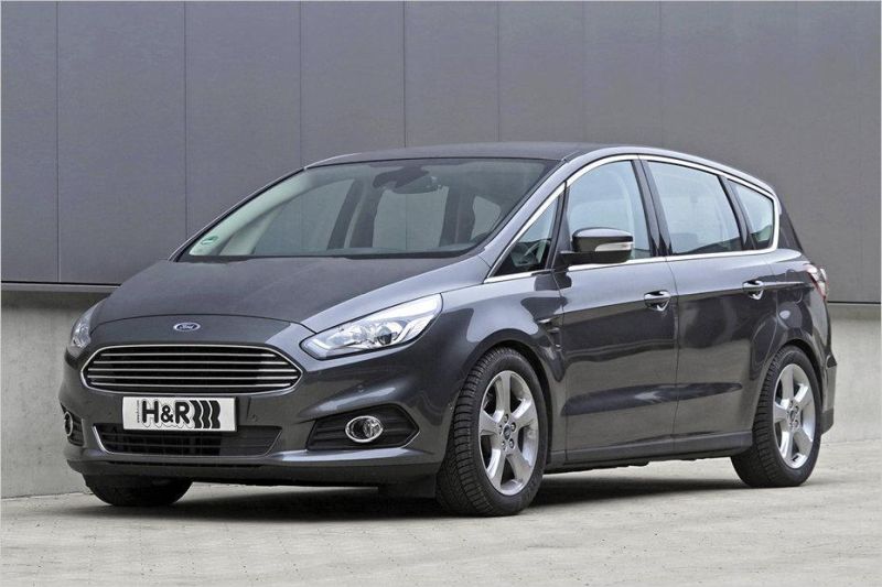 H & R puts the Sports Activity Verhicle Ford S-Max 35mm deeper
