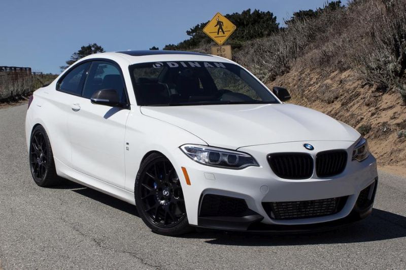 About 440PS & 300km / h in the Dinan BMW M235i Coupe