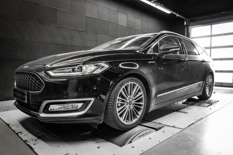 Ford Mondeo 2.0 TDCi Bi-Turbo with 235PS by Mcchip-DKR