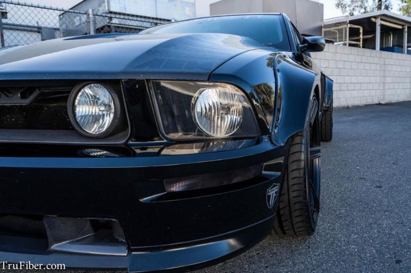 Ford Mustang widebody on mbDesign Alu's by TruFiber