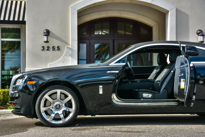Matte Black Rolls Royce Wraith 2